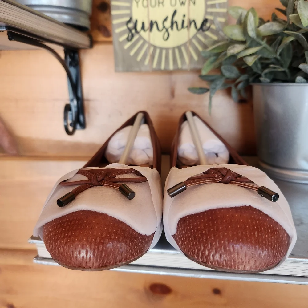 SoftWalk 💜 NWT Napa Embossed Ballet Flat Brandy Brown Leather Shoe Comfort 5.5M